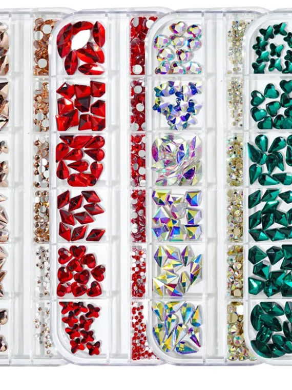 Brillantes diamantes de imitación para de varios tamaños